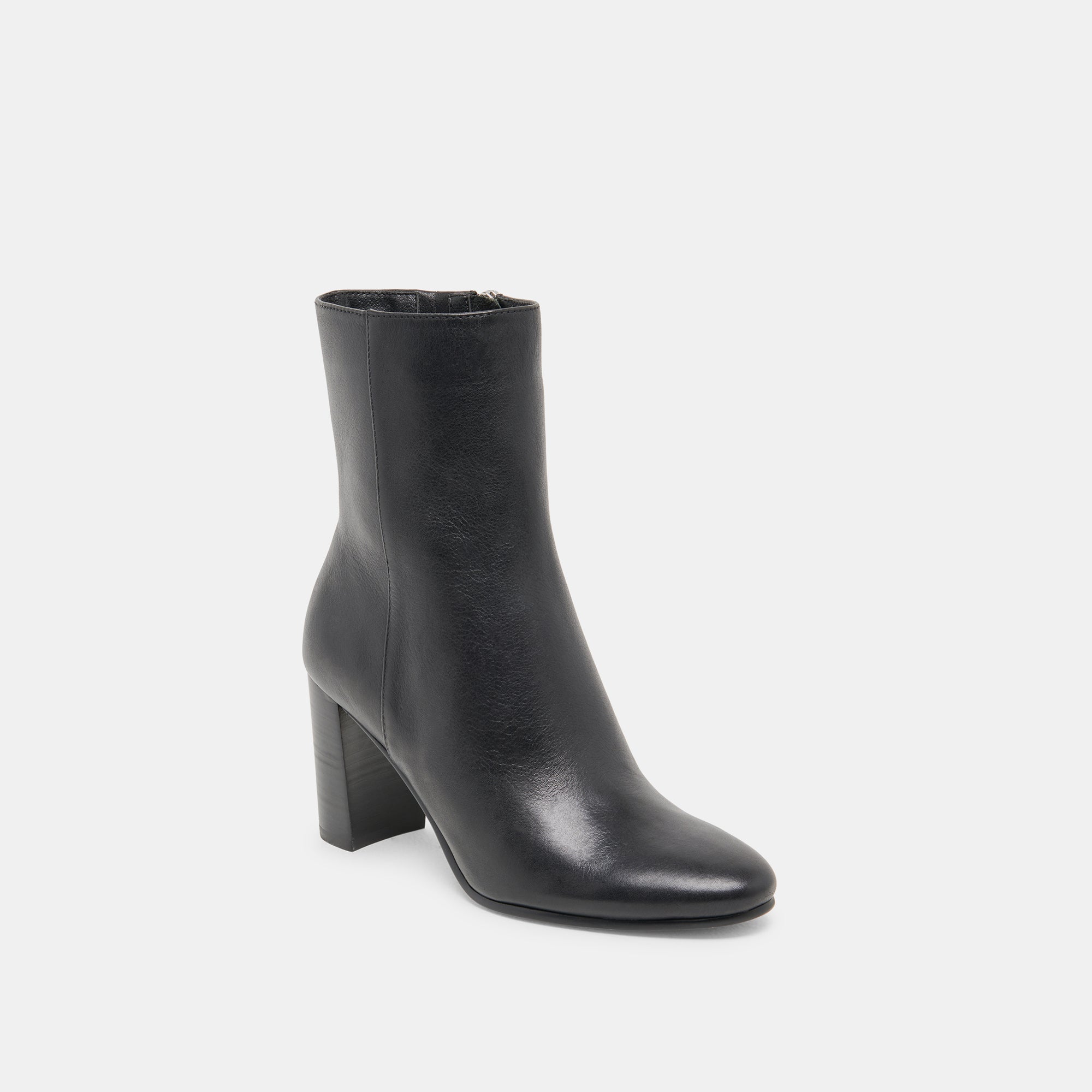 DOLCEVITA-BOOTS_SUZY_BLACKLEATHER-01_4101bbd7-7eed-438e-a195-56e2ba0c2939.jpg