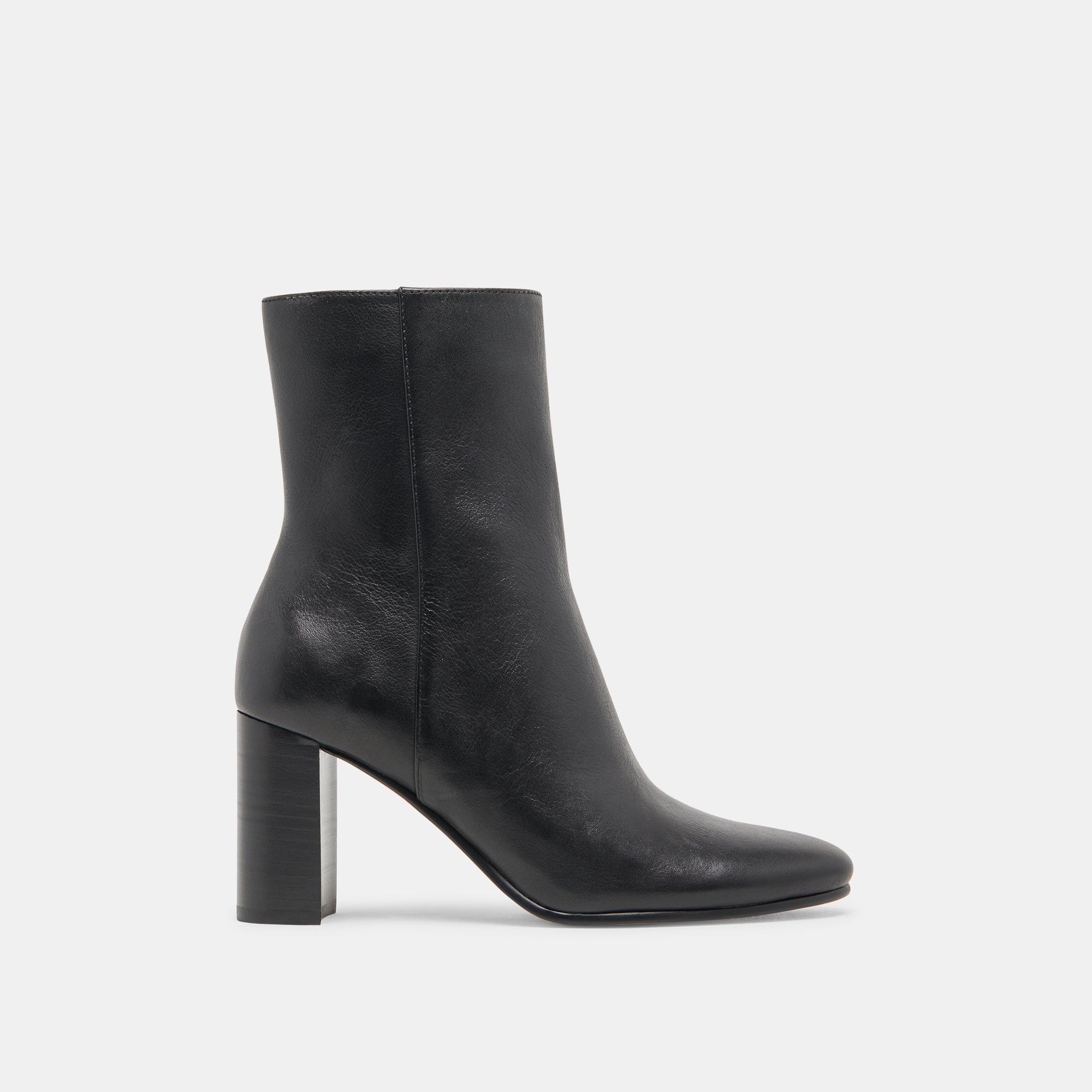DOLCEVITA-BOOTS_SUZY_BLACKLEATHER-02_13a02887-5919-4ecd-8e7c-f8609c847a8d.jpg