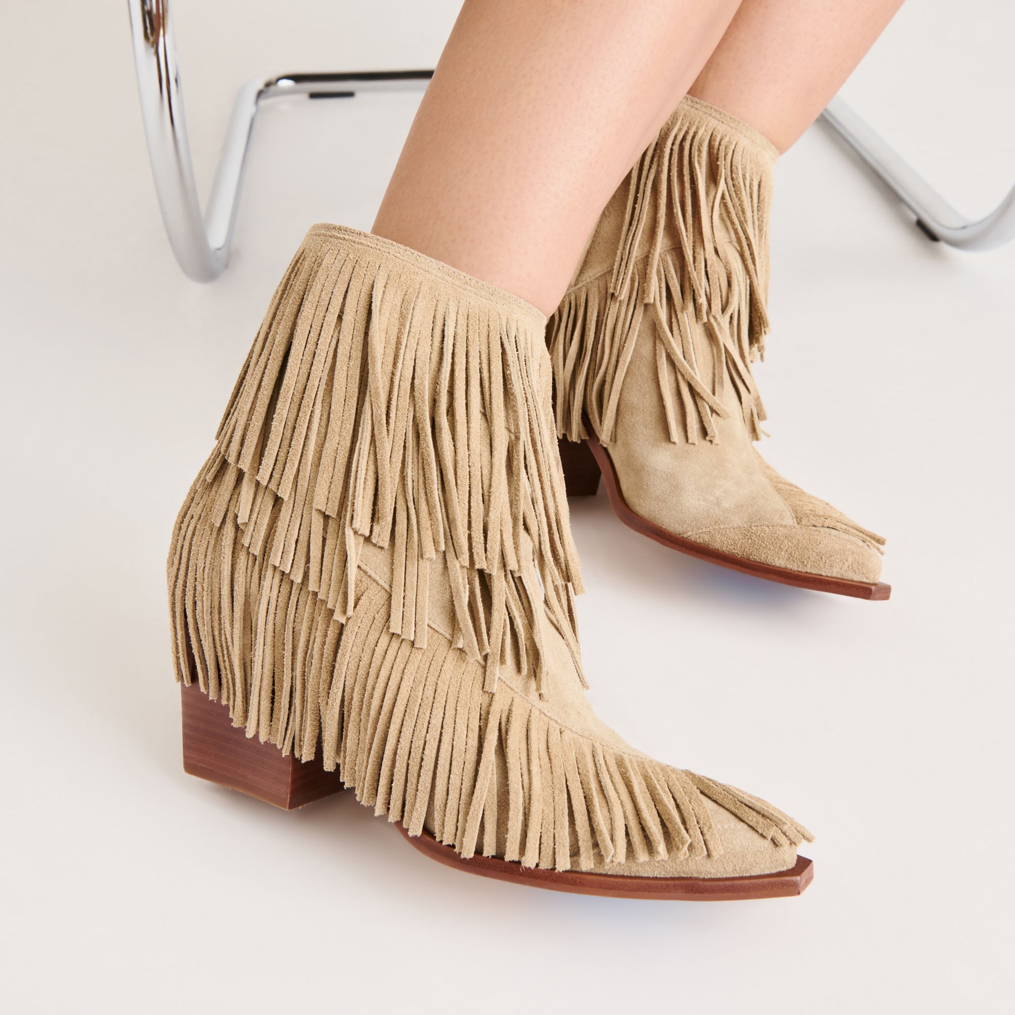 DOLCEVITA-BOOTS_TOREY_DK-TAUPE-SUEDE_2.jpg