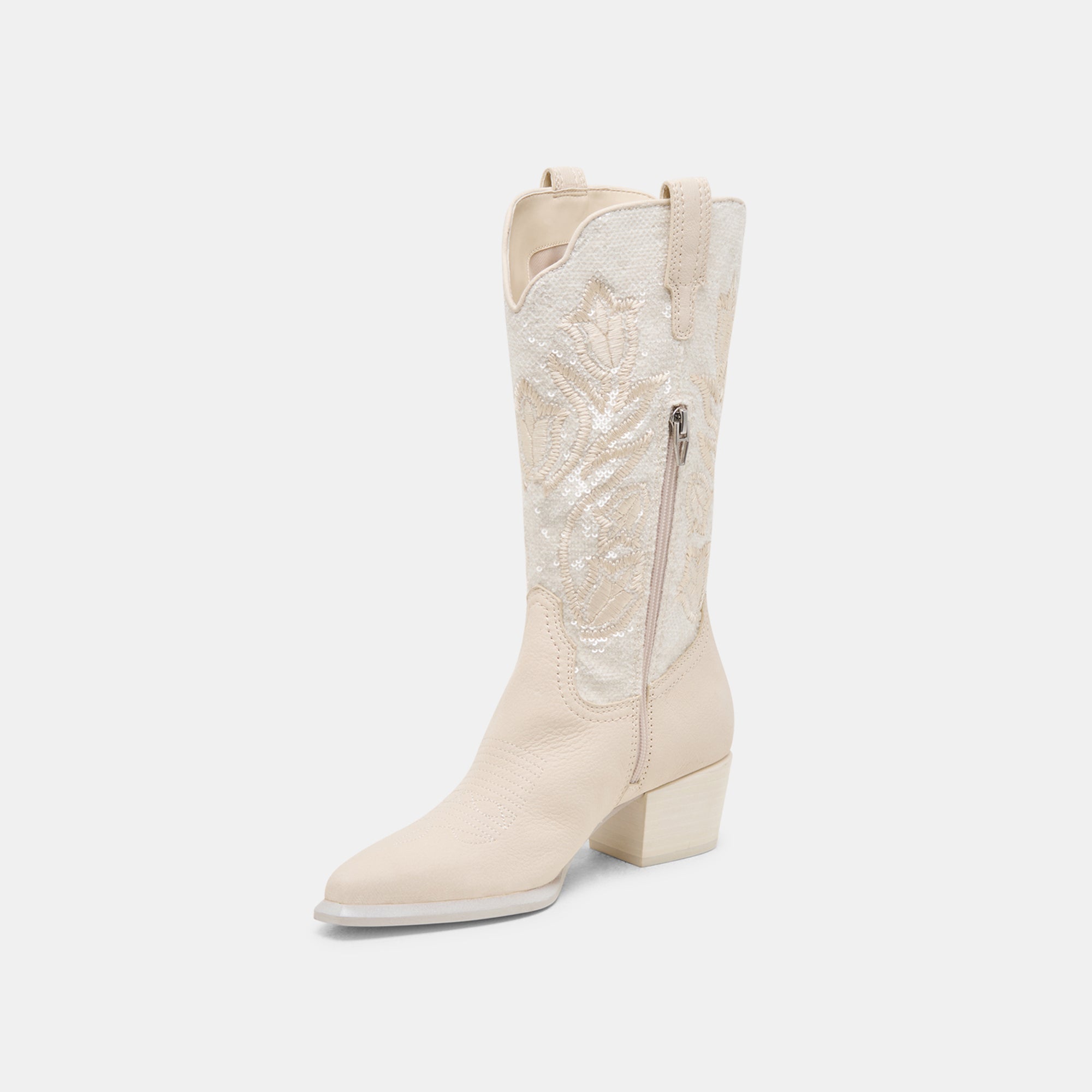 DOLCEVITA-BOOTS_VORAHPEARL_CREMESEQUIN-08_f42e7c45-5374-4794-bcfa-0c2a73dcaf7f-1.jpg