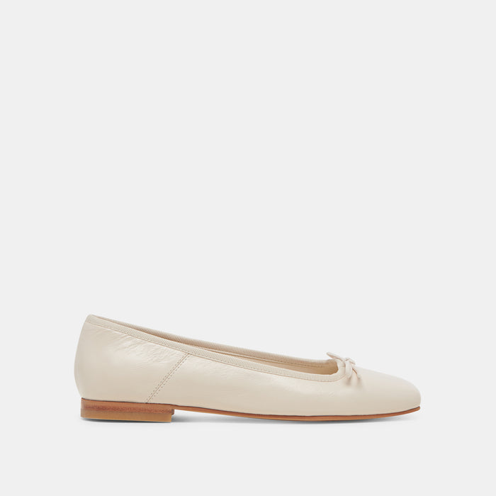 DOLCEVITA-FLATS_ANISA_CREMECRINKLEPATENT-02.jpg