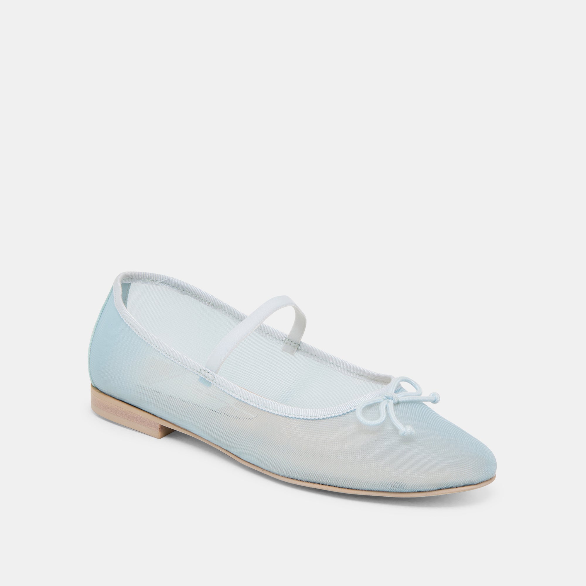 DOLCEVITA-FLATS_CADEL_ICEBLUEMESH-01.jpg