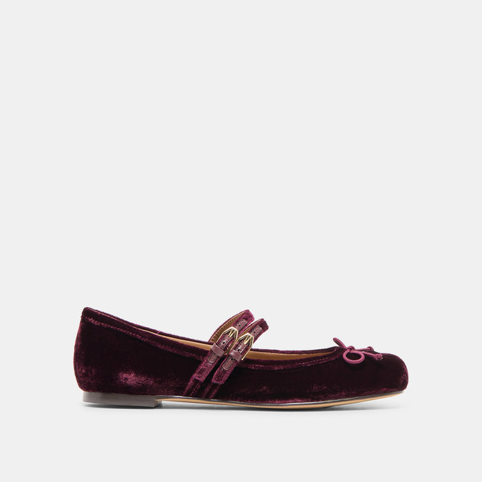 DOLCEVITA-FLATS_GIBSEN_BURGUNDYVELVET-02.jpg
