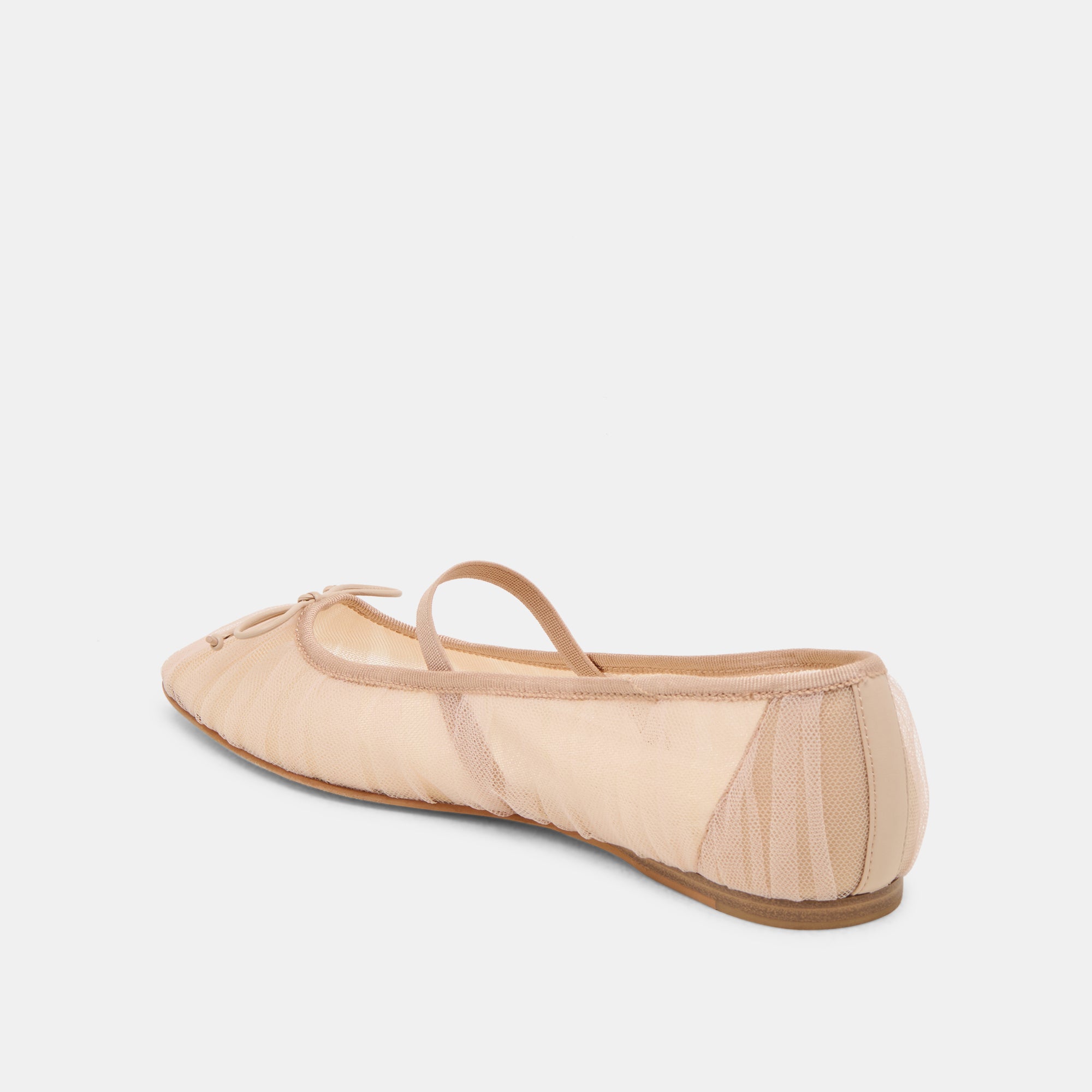 DOLCEVITA-FLATS_RAEVEN_PRALINETULLE-09.jpg