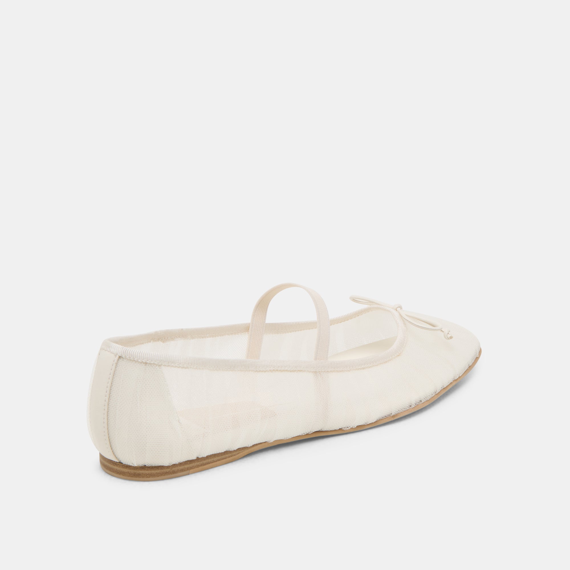 DOLCEVITA-FLATS_RAEVEN_WHITETULLE-03-1.jpg