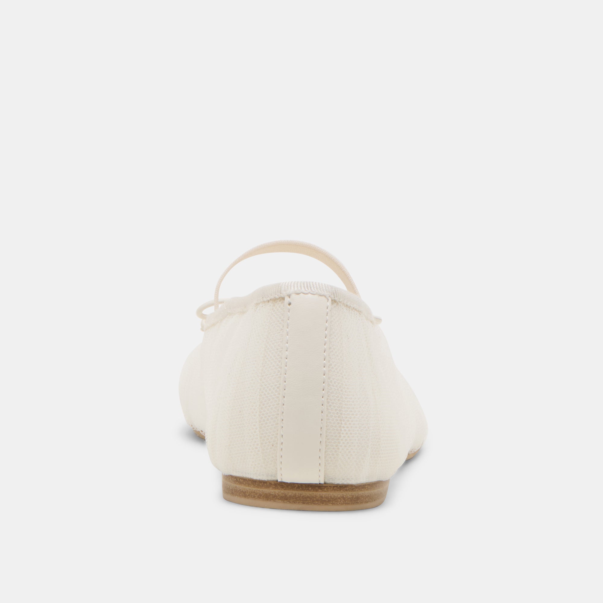 DOLCEVITA-FLATS_RAEVEN_WHITETULLE-05-1.jpg