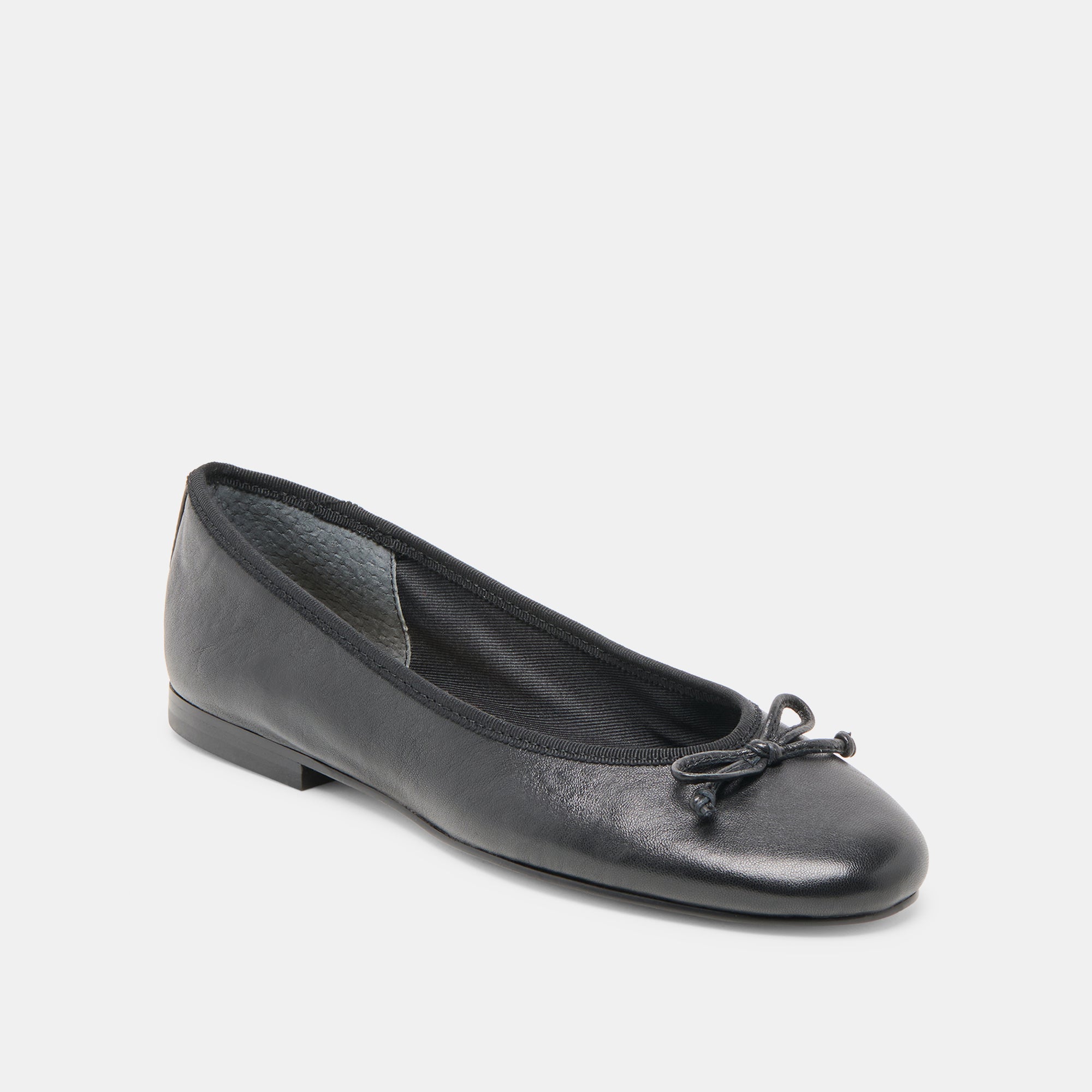 DOLCEVITA-FLATS_RITLA_BLACKLEATHER-01.jpg