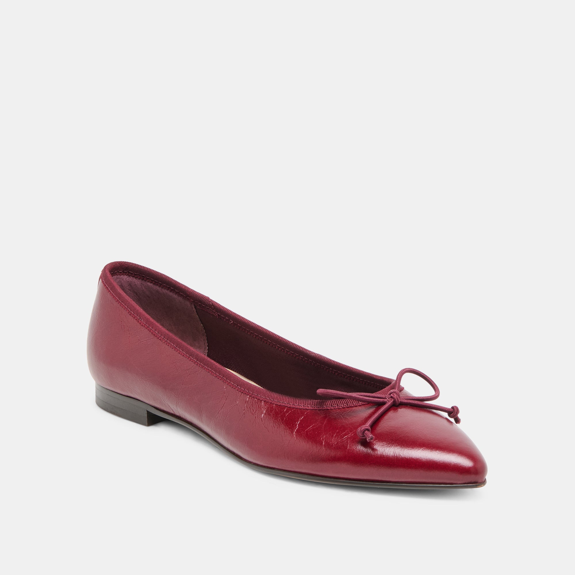DOLCEVITA-FLAT_CELIO_GARNETLEATHER-01.jpg