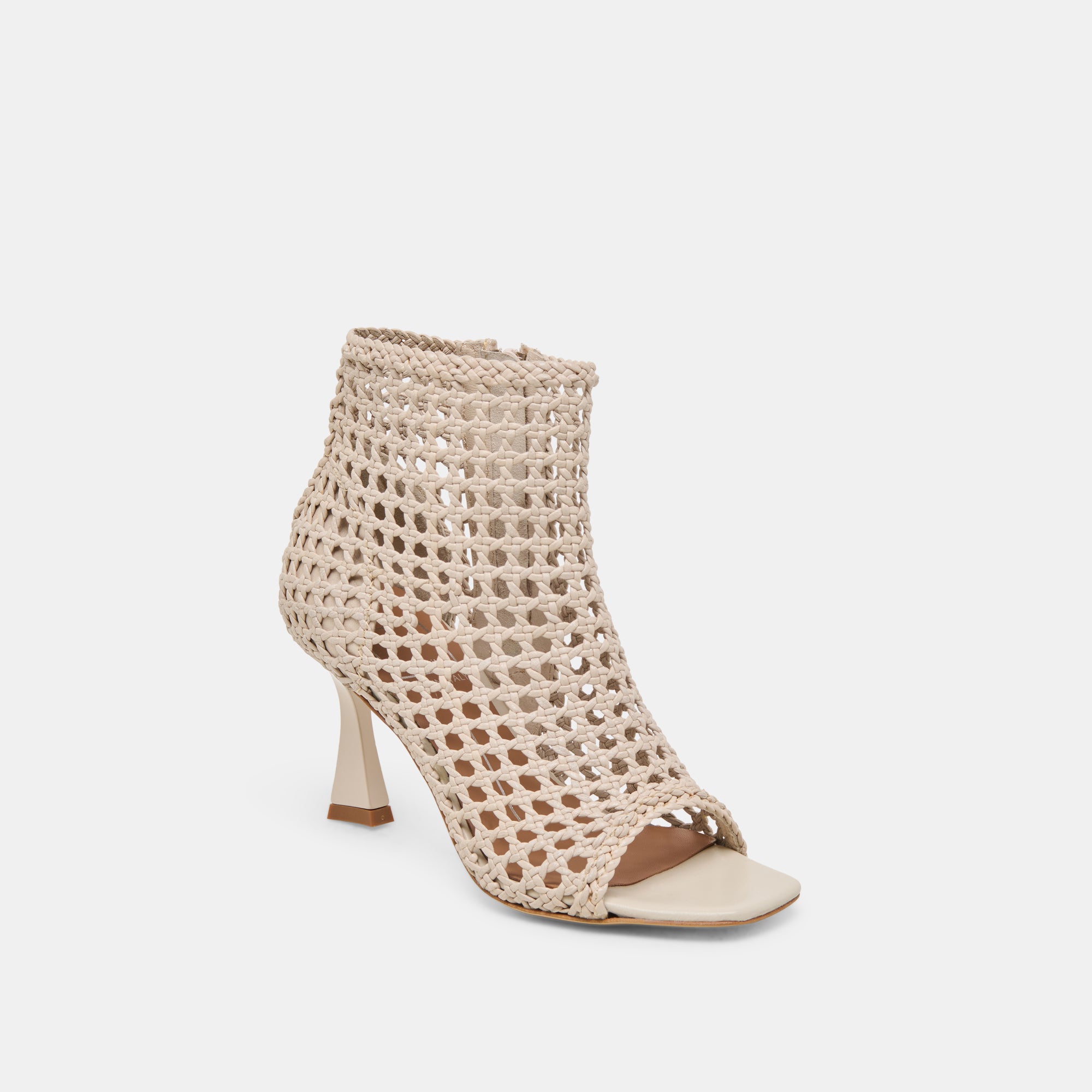 DOLCEVITA-HEELS_QUIN_BONEWOVENLEATHER-01-1.jpg