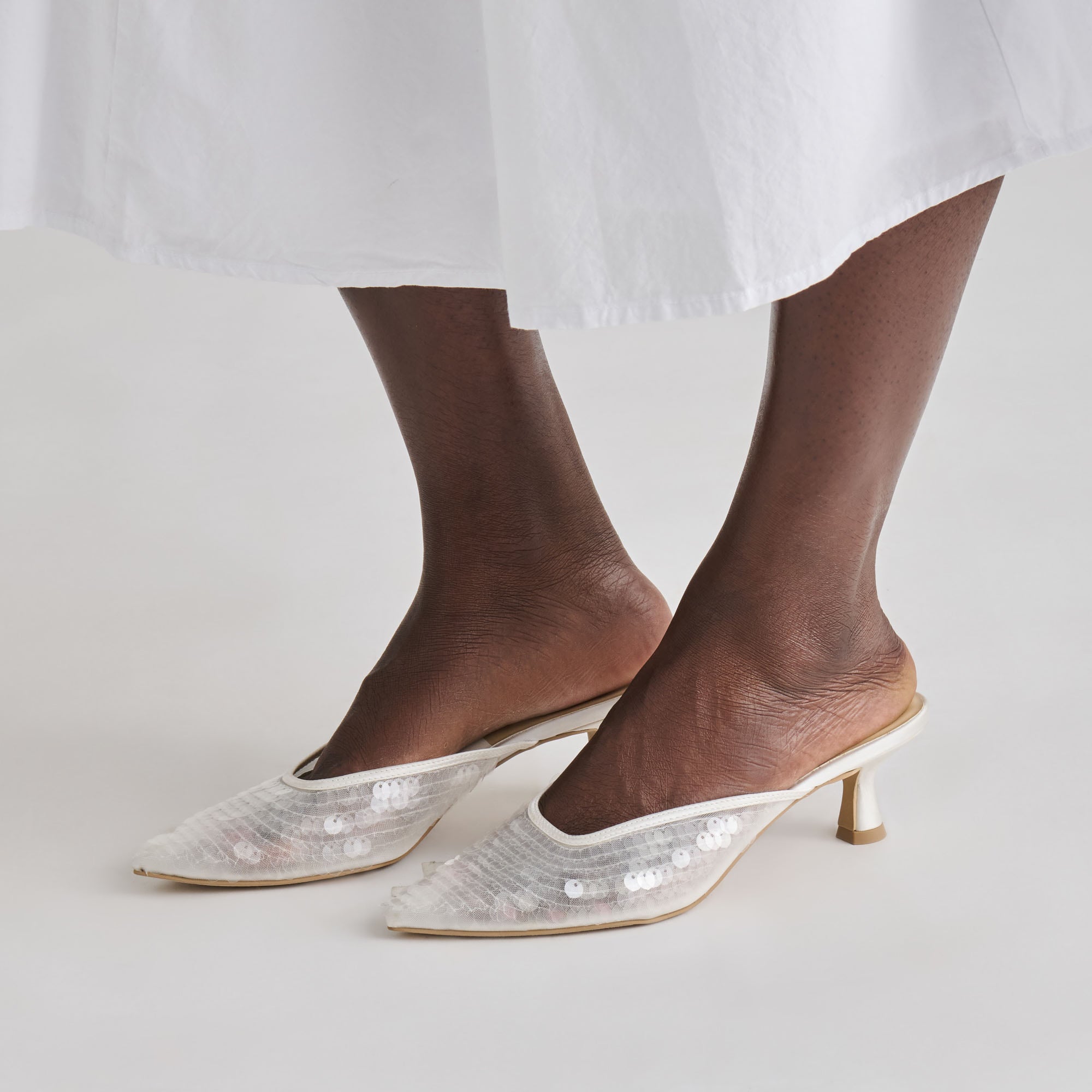 DOLCEVITA-HEEL_CLEOSEQUIN_IVORYSEQUIN_04.jpg