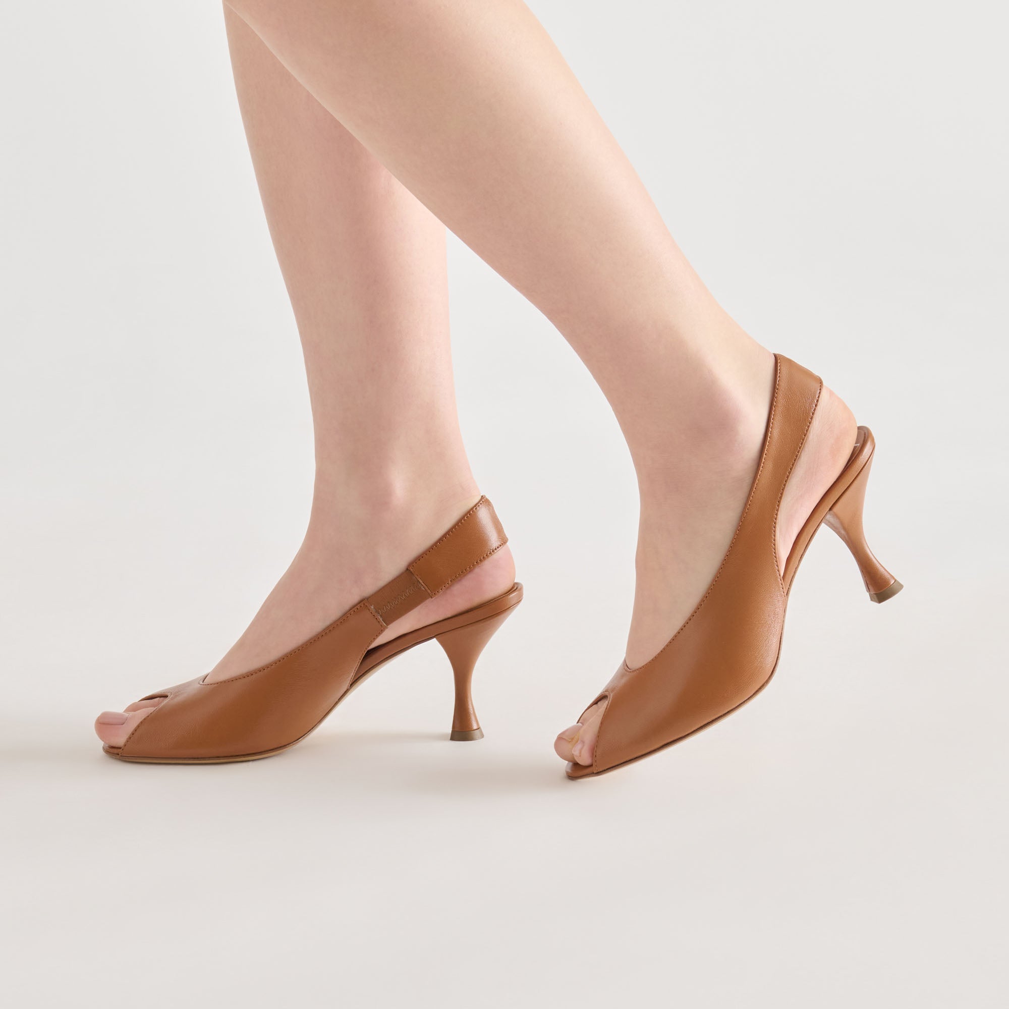 DOLCEVITA-HEEL_MADOW_TANLEATHER_01.jpg