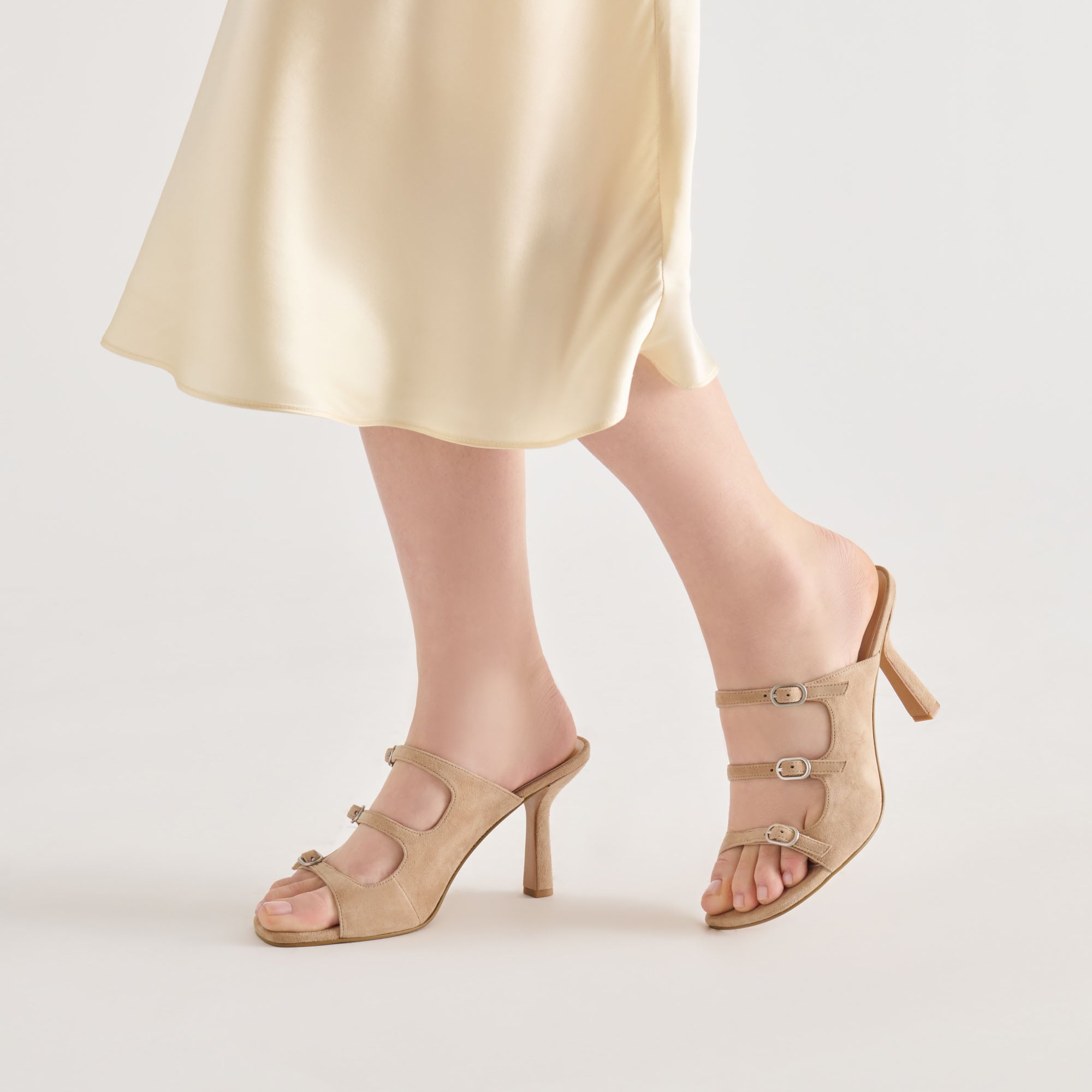 DOLCEVITA-HEEL_NEKO_CAMELSUEDE_01.jpg