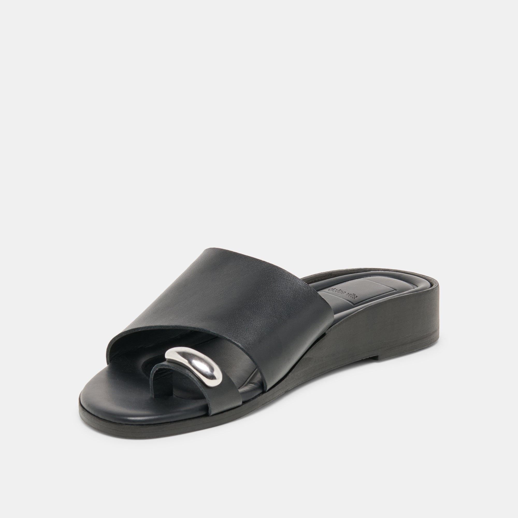 DOLCEVITA-SANDAL_MOXY_BLACKLEATHER-08-1.jpg