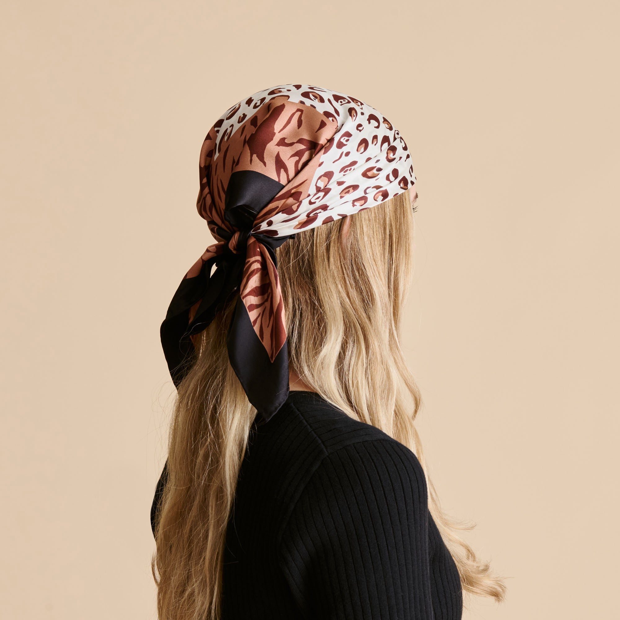 DOLCEVITA-SCARF_BROWNMULTI_ANIMALPRINT_2-1.jpg