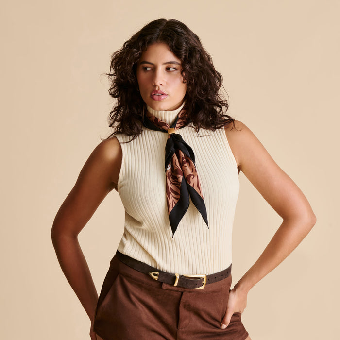 DOLCEVITA-SCARF_PINKMULTIFRUIT_1_ef604955-83f9-4755-9fc9-487ad1f9f66c.jpg