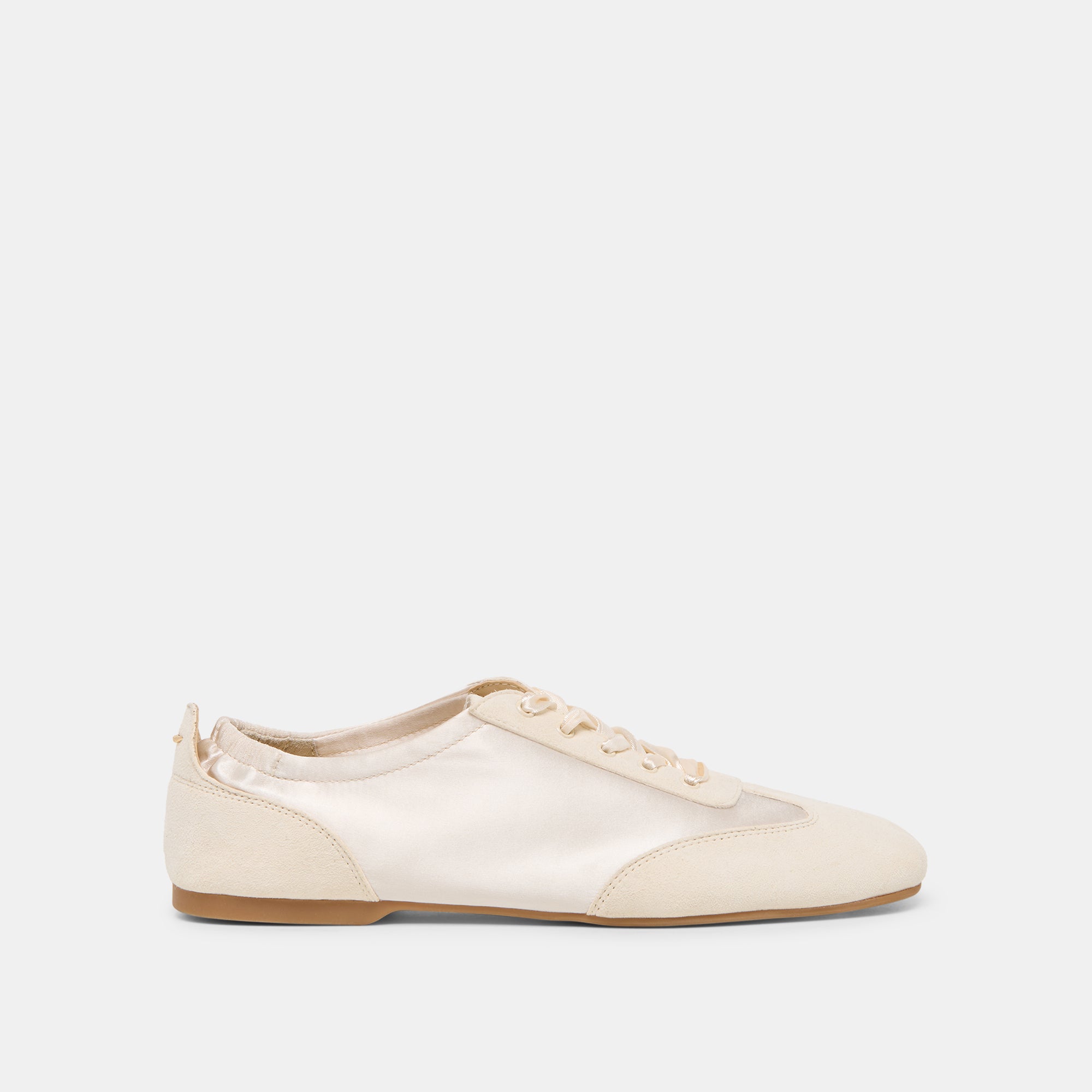 DOLCEVITA-SNEAKER_ITZY_VANILLASATIN-02-1.jpg