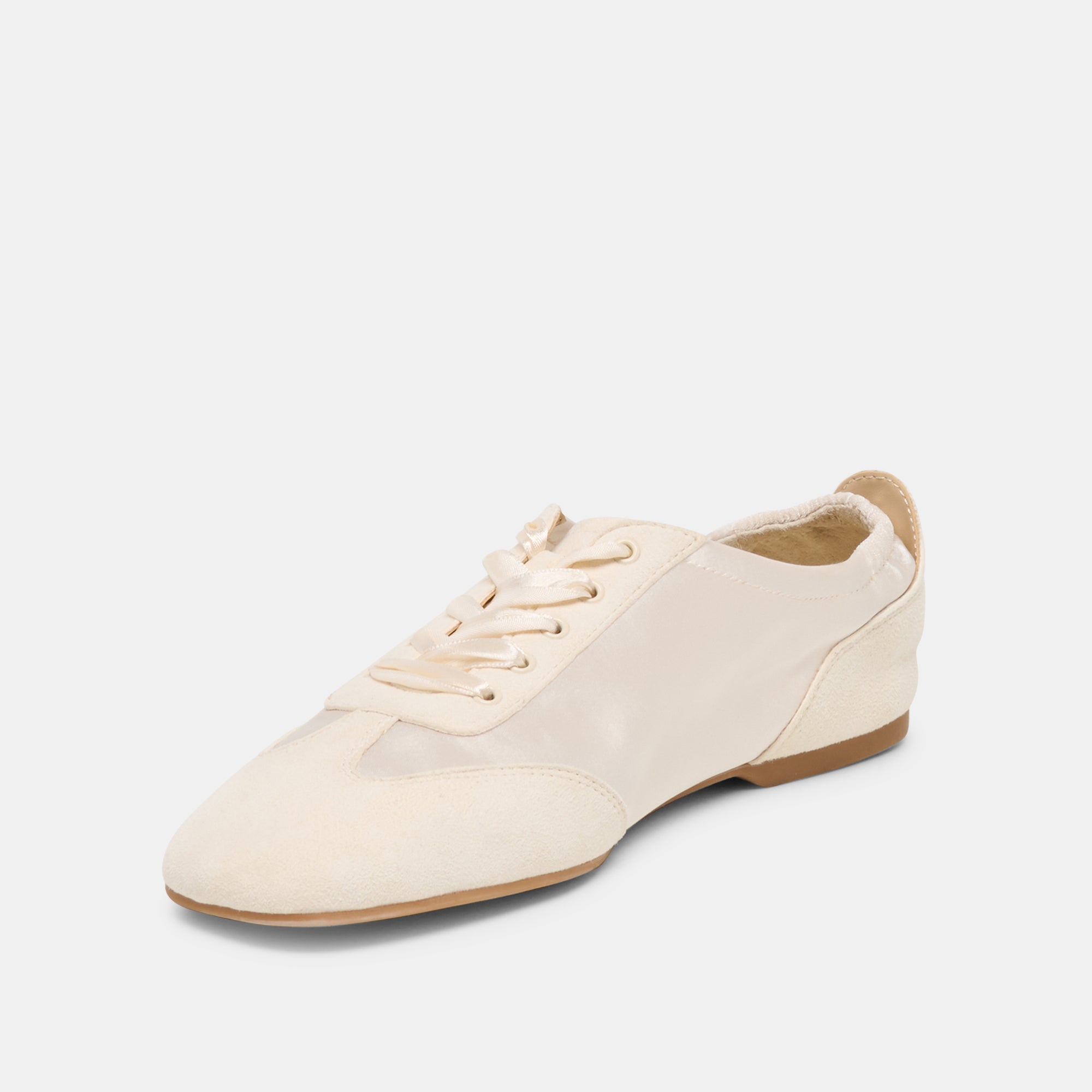 DOLCEVITA-SNEAKER_ITZY_VANILLASATIN-08.jpg