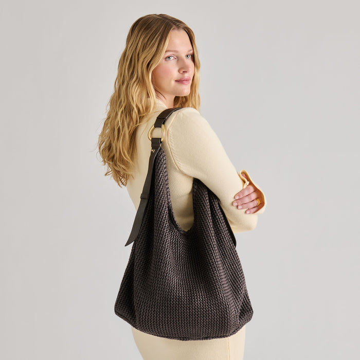 DOLCEVITA-TOTE_MIRIEL_CHOCOLATE_03_39c5f3b4-6349-486b-9280-d21bbe985db1.jpg